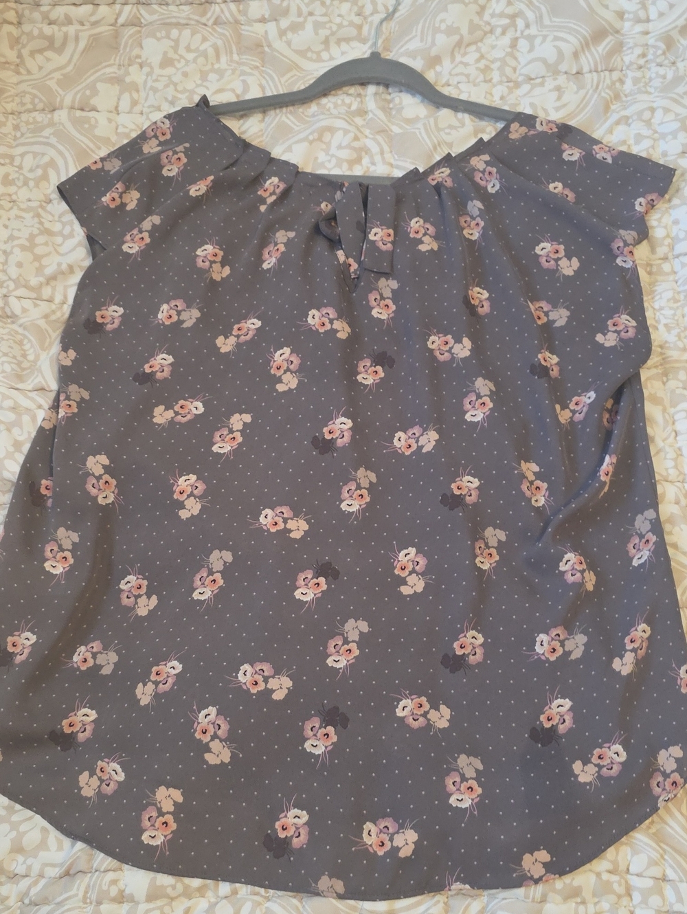 LC Lauren Conrad Gray Floral Off-the-Shoulder Blouse with Pink Accents